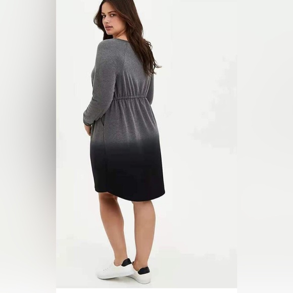 Torrid plus size grey and blue Ombre sweatshirt dress. Size 0 - Picture 3 of 14